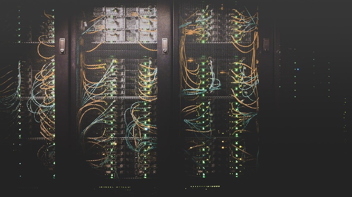 Infraestructura de servidores que representa un workflow automatizado reutilizable